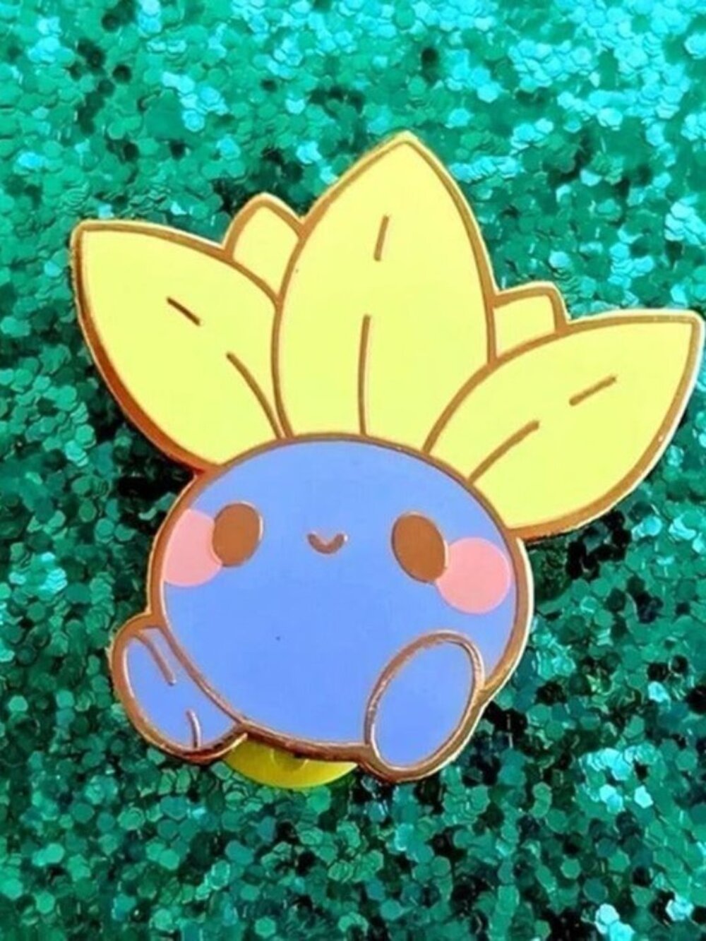 Adorable Kawaii Oddish Pokémon Enamel Pin - A Must-Have for Fans!